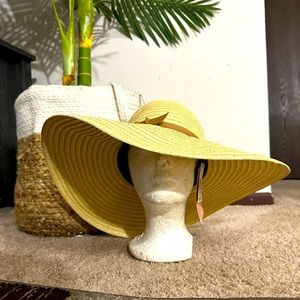 Betmar New York Womens Hat wide brim Straw Sun Hat